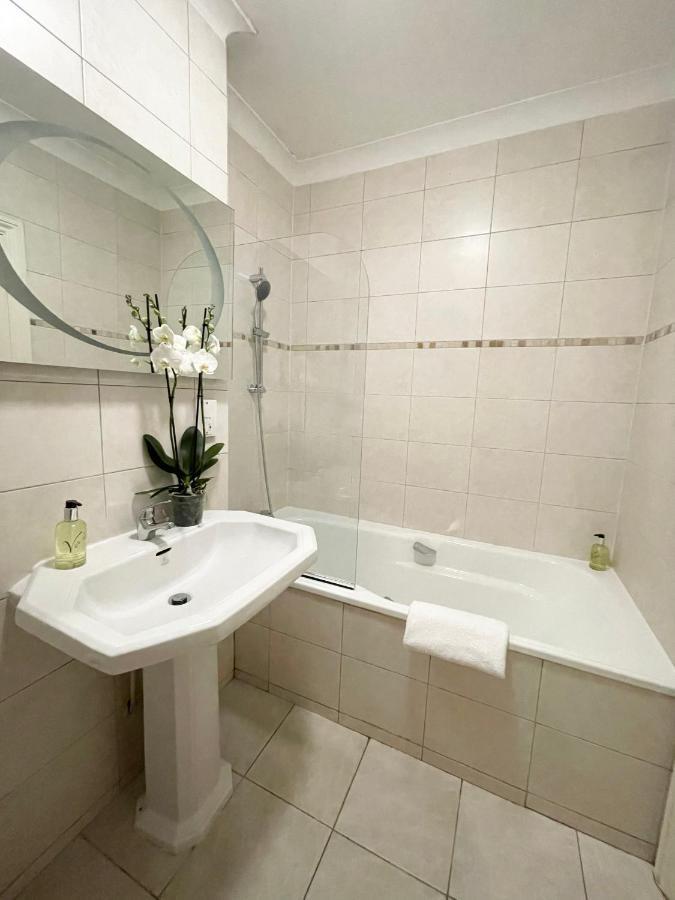 Grosvenor Gardens Apartments London Exterior foto